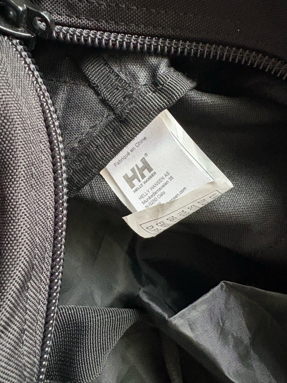 Helly Hansen Small Black Duffel Bag - Gym Bag - Picture 3 of 4